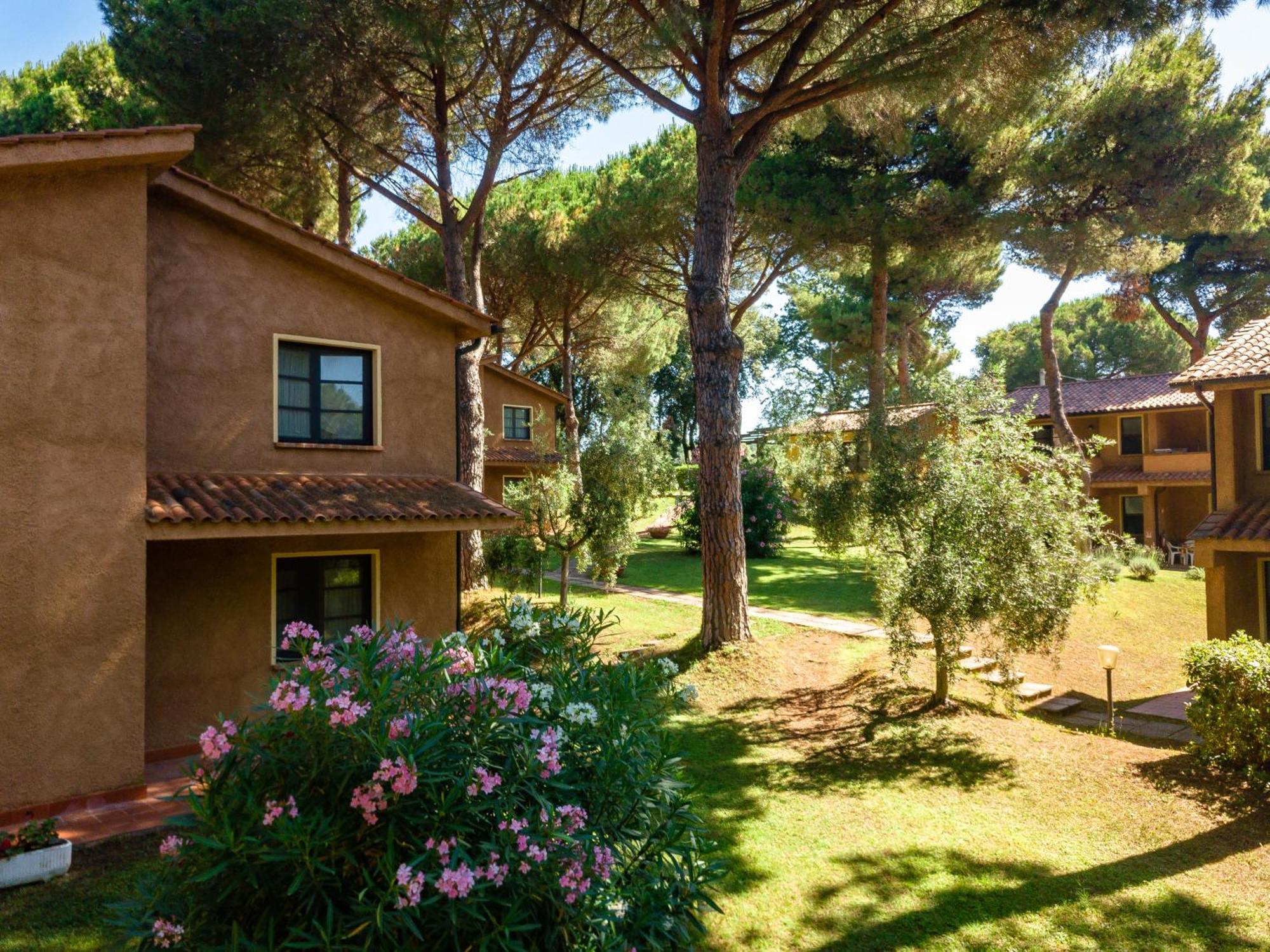 Residence Ristorante Il Paradiso Guardistallo Exterior foto